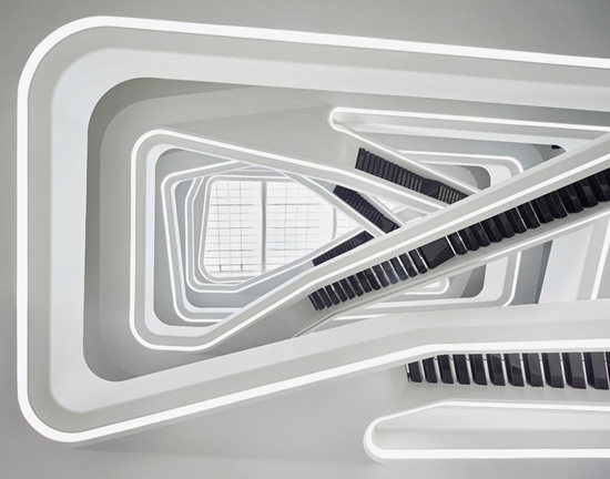 黑與白的交響樂 莫斯科辦公樓