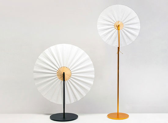 折扇靈感的裝飾燈具設計