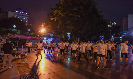 重慶最經典的地標建筑，融合天安門和天壇元素